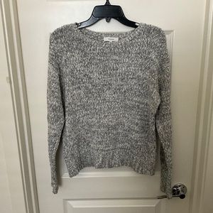 Aritzia Talula Grey Chunky Knit Crew Neck Sweater -‎ Size Small